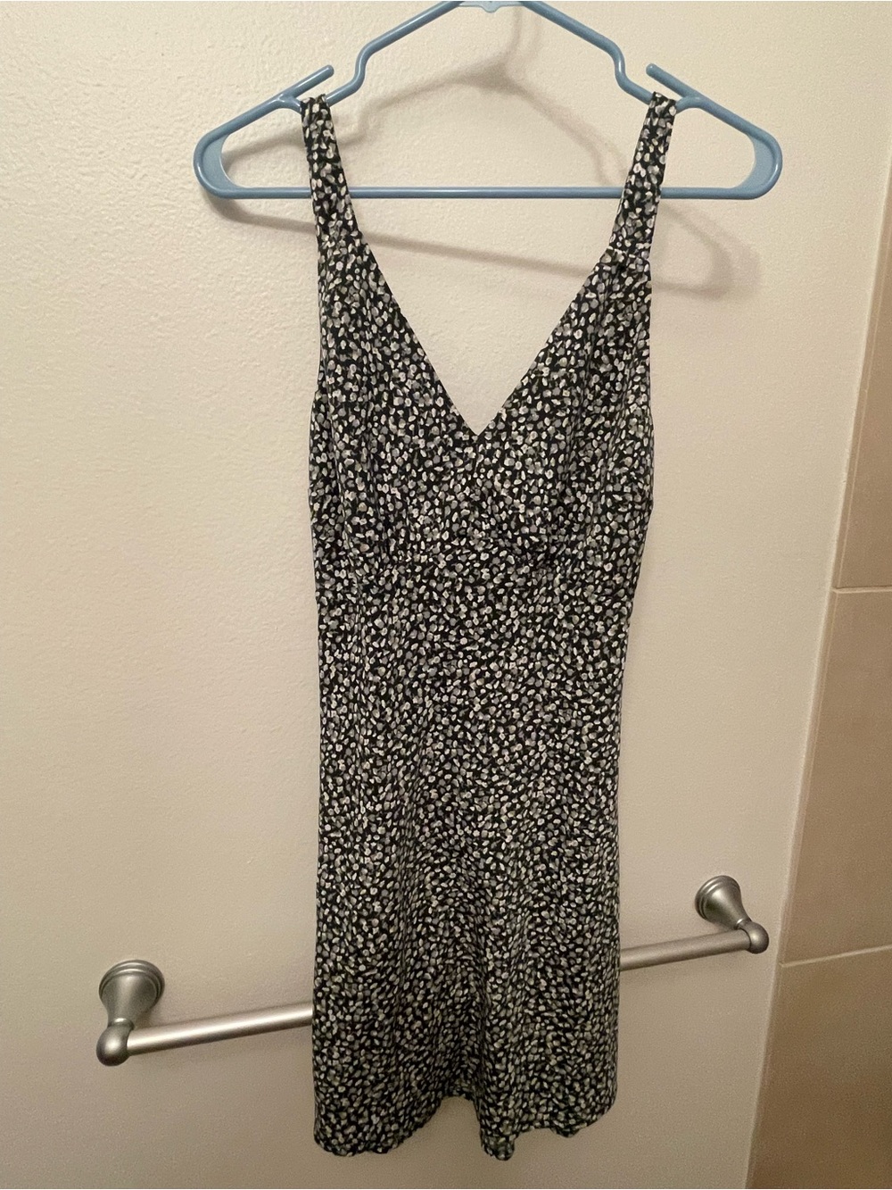 Abercrombie & Fitch Emerald Green Floral V-Neck Sundress Size XS